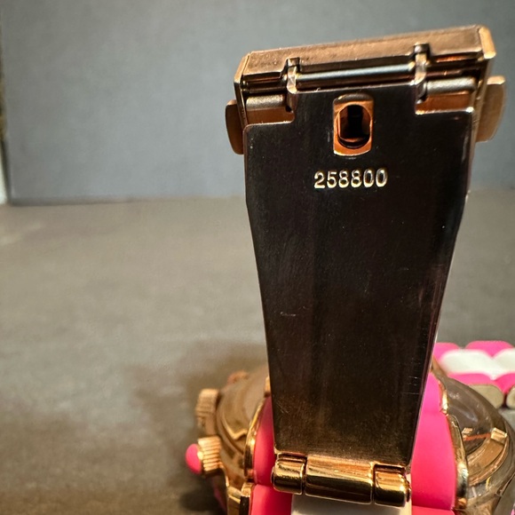 Marc by Marc Jacobs watch NEW pink and gold watch with extra links NWOB - Picture 6 of 8